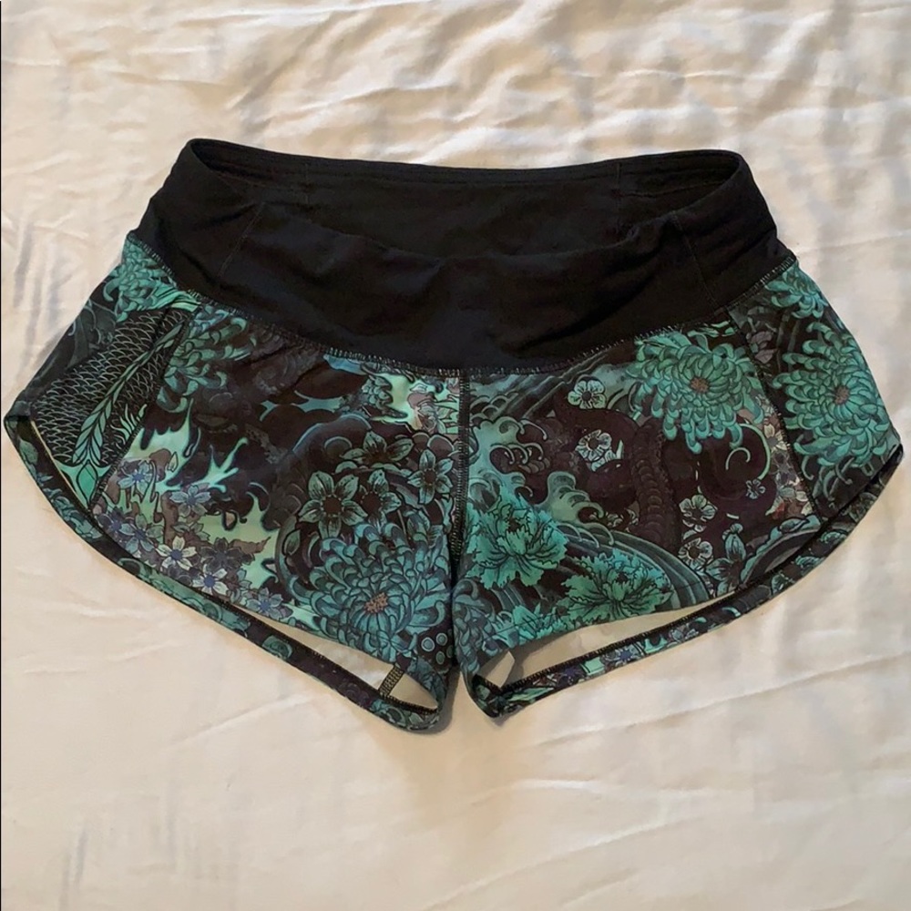 Lululemon Speed Up short - size 4